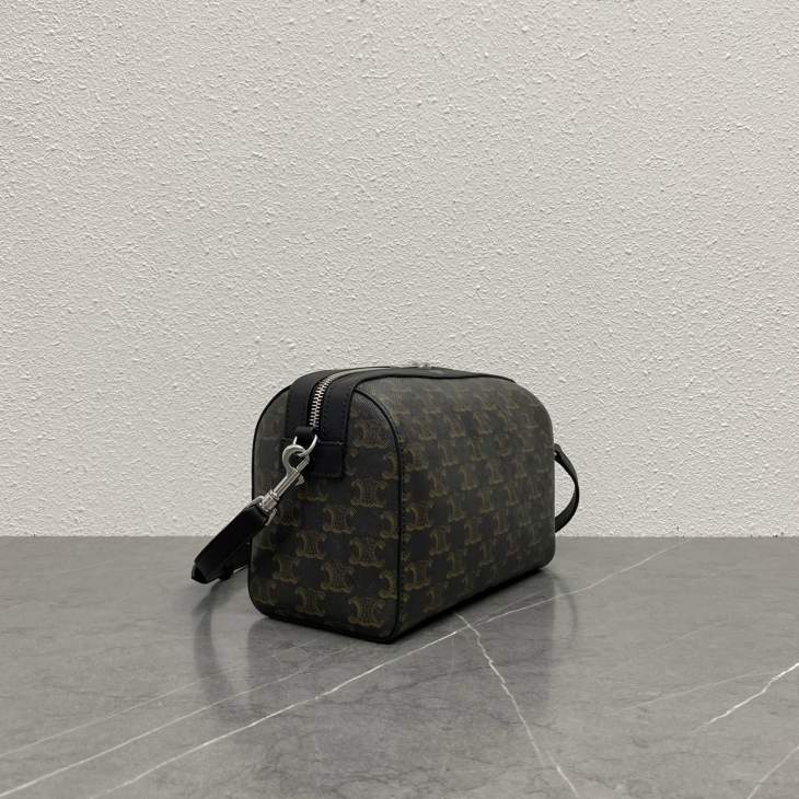 Picture of Celine Handbags _SKUfw225666709fw